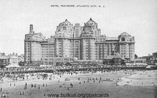Atlantic City - Hotel Traymore -1920s - B&W manual cover