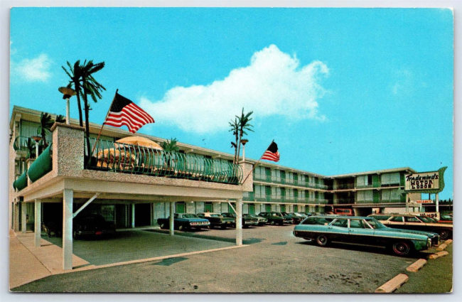 Lavallette Trade Winds 1977 Check out the station wagon ! manual cover