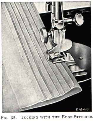 Singer 221K Featherweight (black) illustration