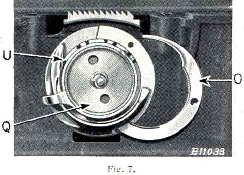Singer 221K Featherweight (black) illustration